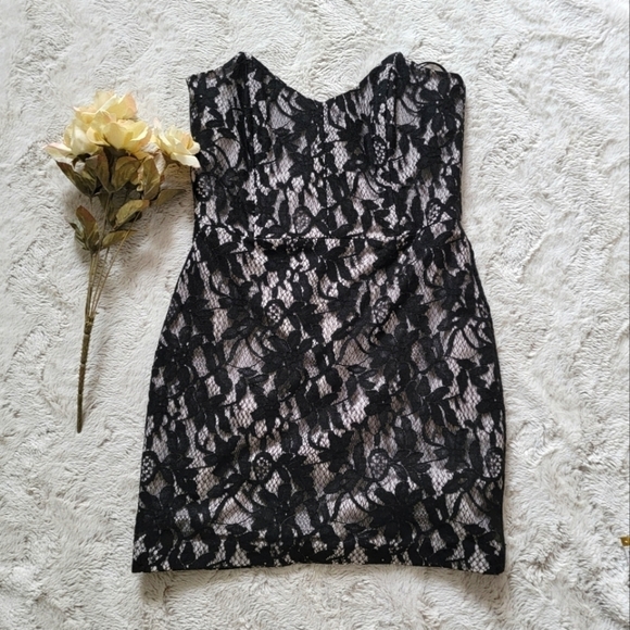 Mason Black Lace Overlay Strapless Mini Dress Bust Wire Boning Dress Size 4 - Picture 1 of 13